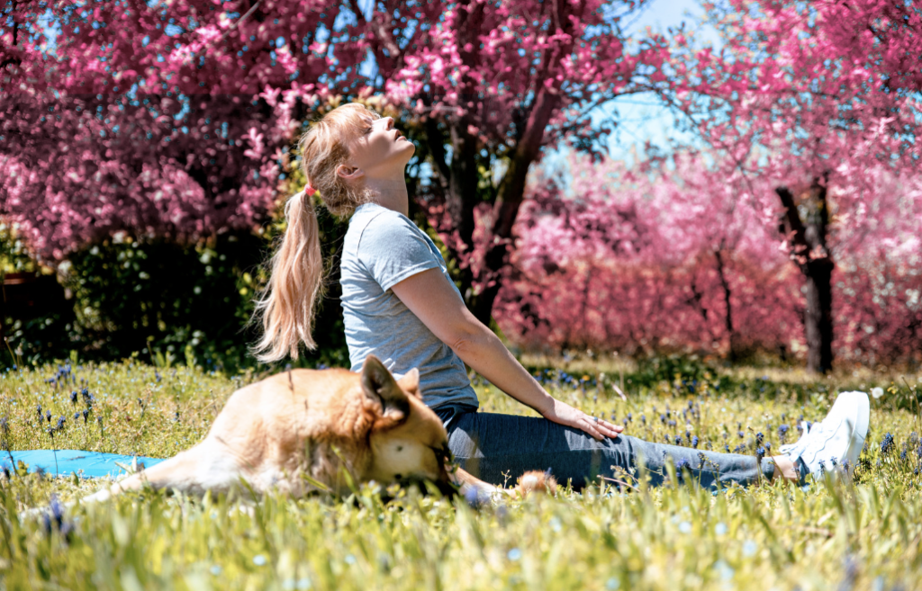 Proper posture alignment showing the benefits of chiropractic care for a healthier spine.